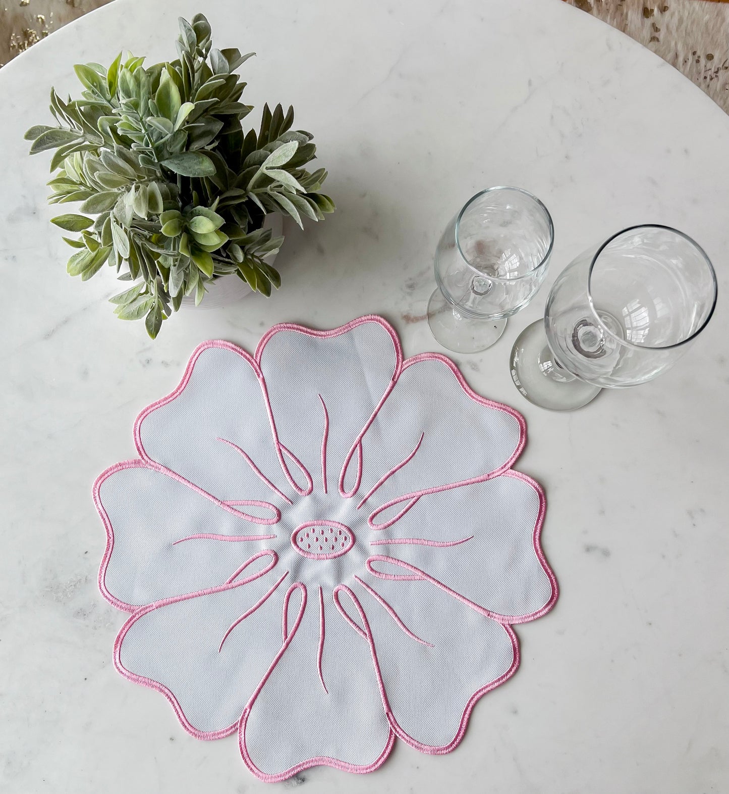 Pink & White Flower Placemat