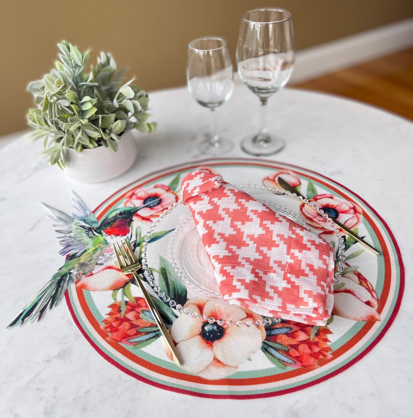 Hummingbird Placemat and Napkin